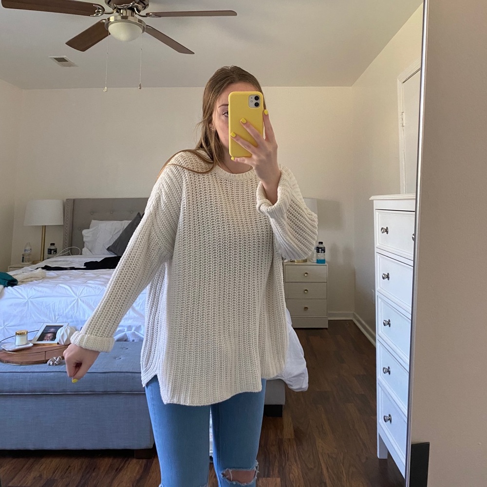 Sweater - Picture 2 of 5